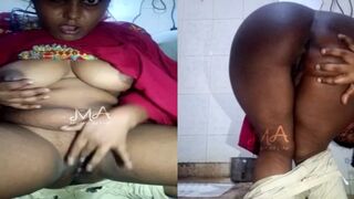 Horny ladki nai toilet mai ghus kari masturbation